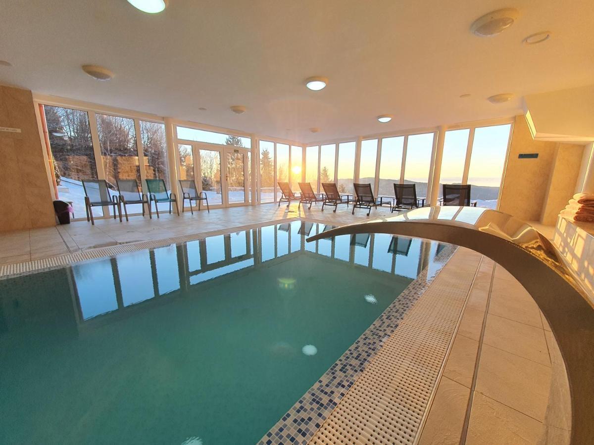 Wellness Hotel Chata Jana Lopeník Extérieur photo